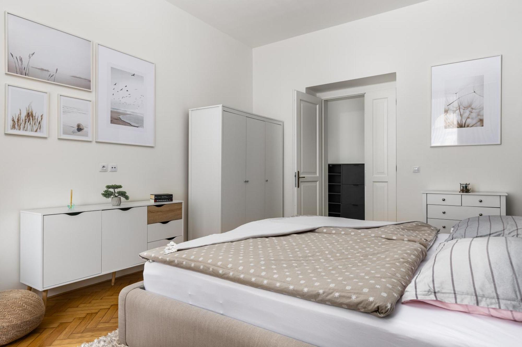 Stay2Gether City Buzz Apt - O2 Arena - Sleeps 6 Прага Екстер'єр фото
